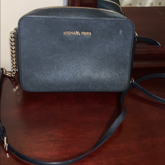 Michael Kors side bag - Picture 1 of 3